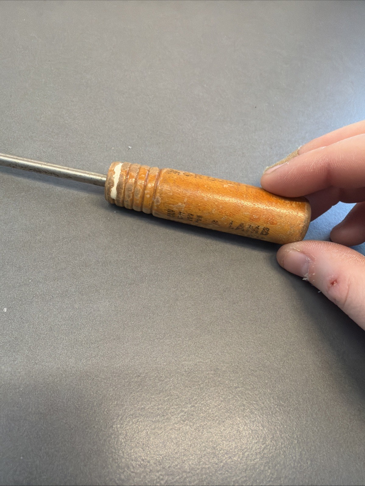 Adv Promo Wood Handle Punch Tool – WIlson & Co. – MOR Beef, Veal, Pork B10