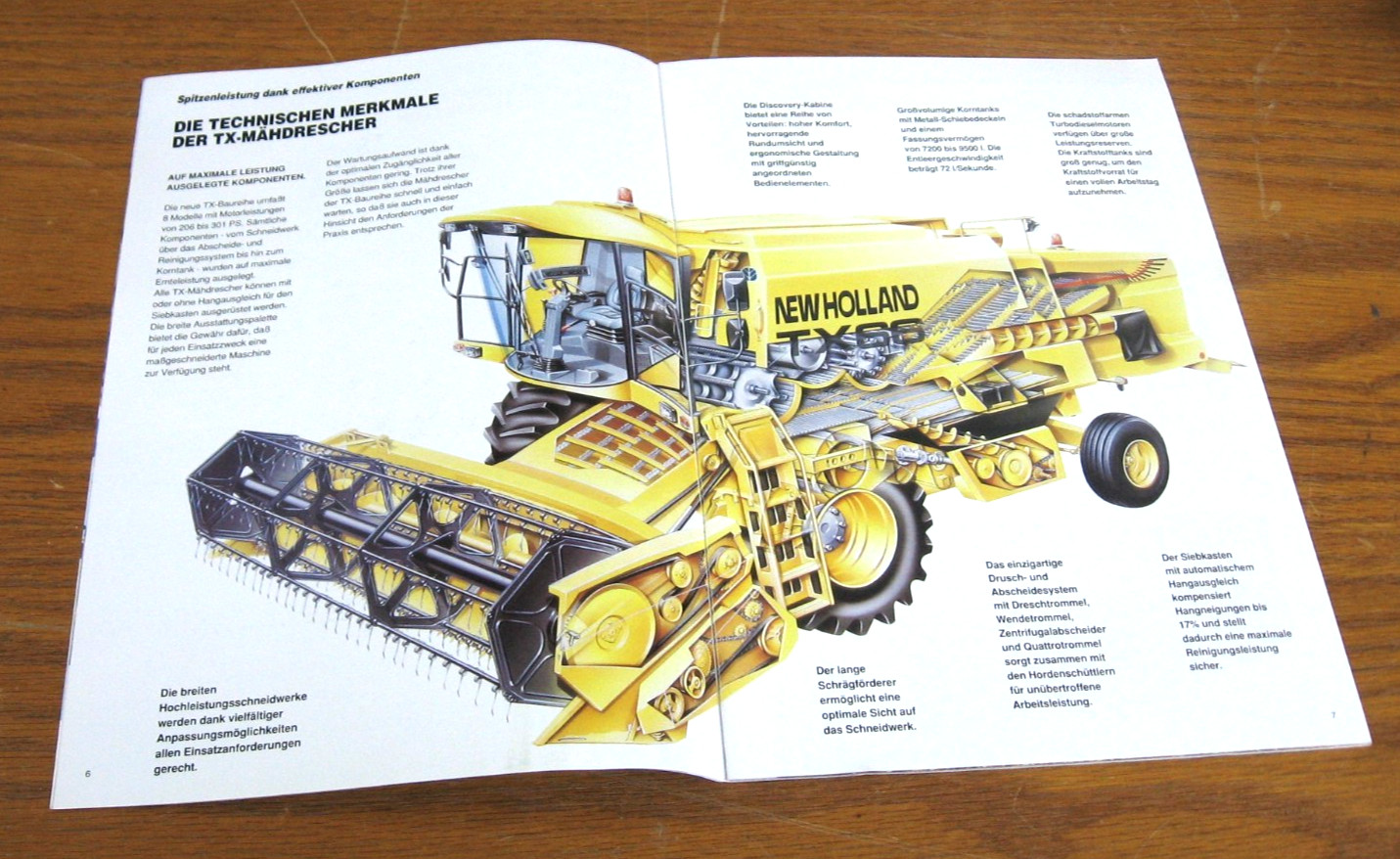1997 NEW HOLLAND COMBINE TX BROCHURE SALES CATALOG PRINTED IN ITALY NOT ENGLISH