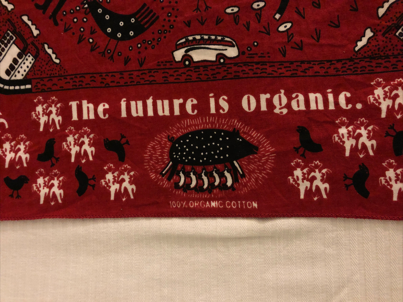 Organic Valley Bandana Scarf Handkerchief Red Square 21×22&Prime; Cows Chickens