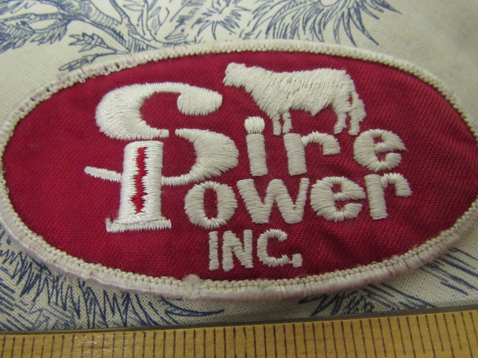 Vtg. « Sire Power Inc. » (Cattle Breeding) Employee Embroidered Patch