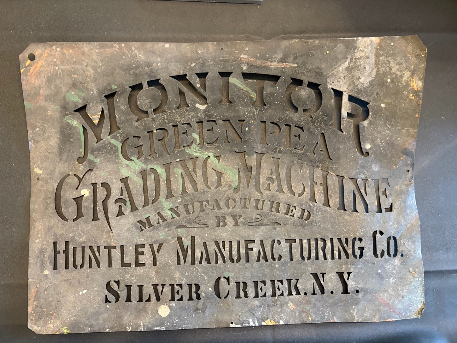 Vintage Huntley Monitor Green Pea Grading Machine Metal Stencil Silver Creek NY