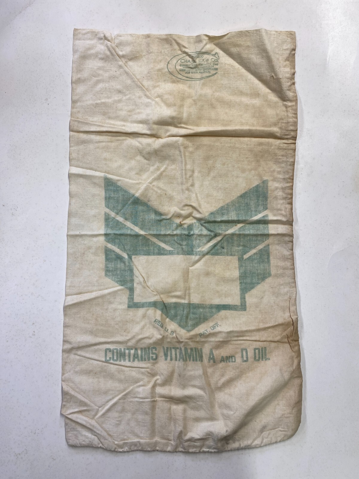 TOLEDO CHASE GRAIN FEED VITAMIN A AND D OIL COTTON BAG – FREE SHIPPING