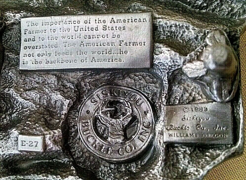 American Farmer Belt Buckle Siskiyou 1983 E-27 Feeds The World Tractor Cow Barn