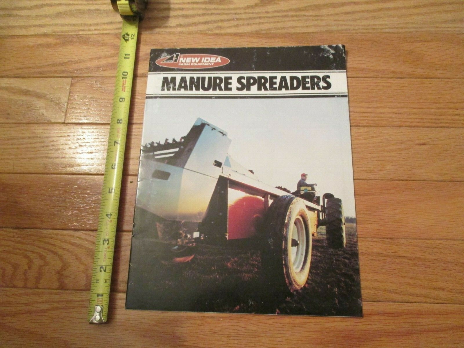 New Idea Farm Equipment Manure Spreaders Dealer sales brochure