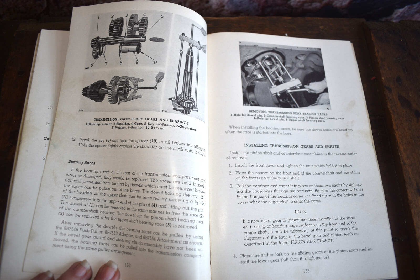 1950s Caterpillar Servicemen&rsquo;s Reference Book for D8 Tractor Repair Manual