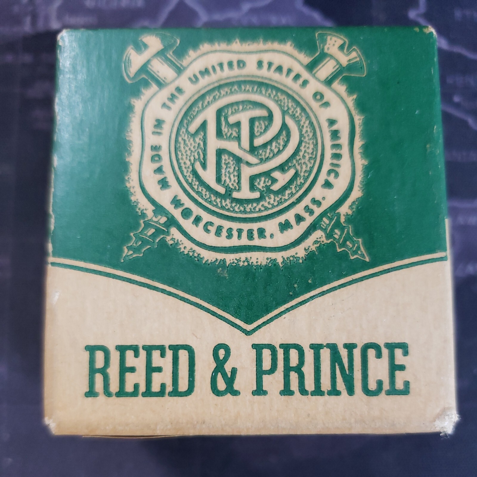 Reed and Prince #8 screw box-Worcester Massachusetts-box only-excellent cond.