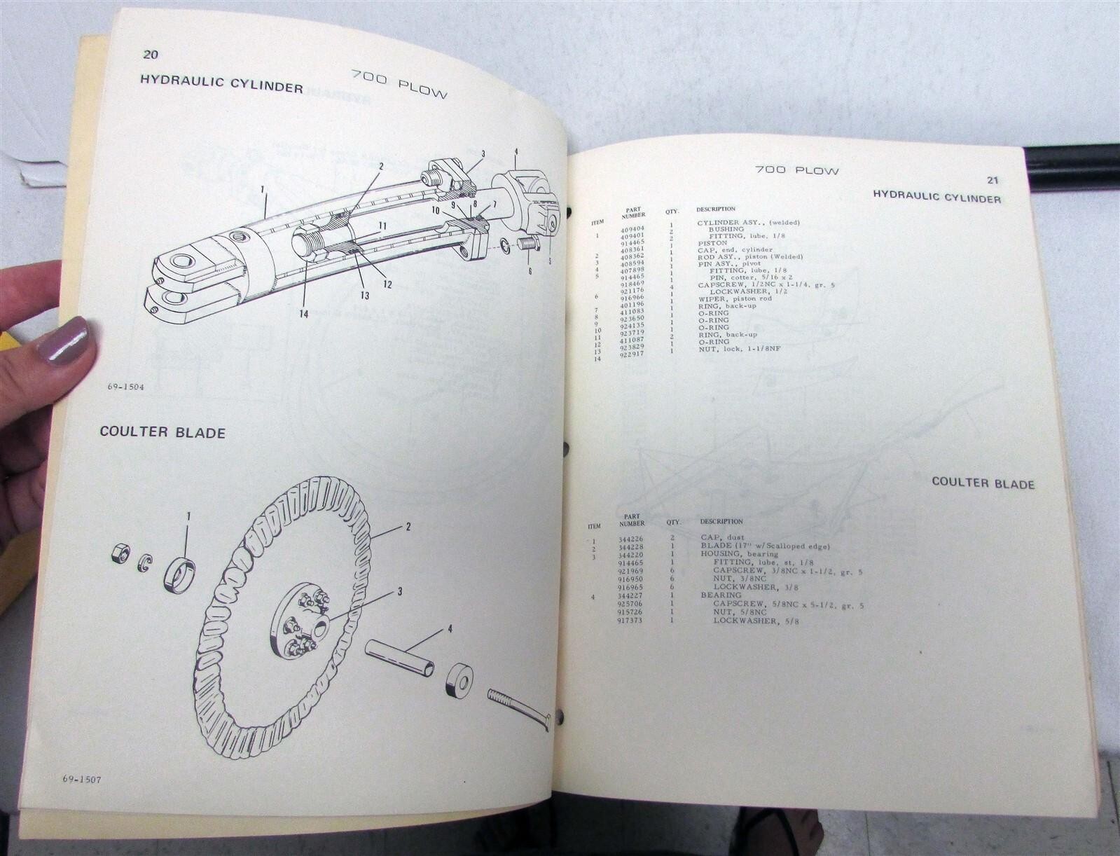 1970 Allis Chalmers Two Way Plows 700 Series Specifications Parts Catalog