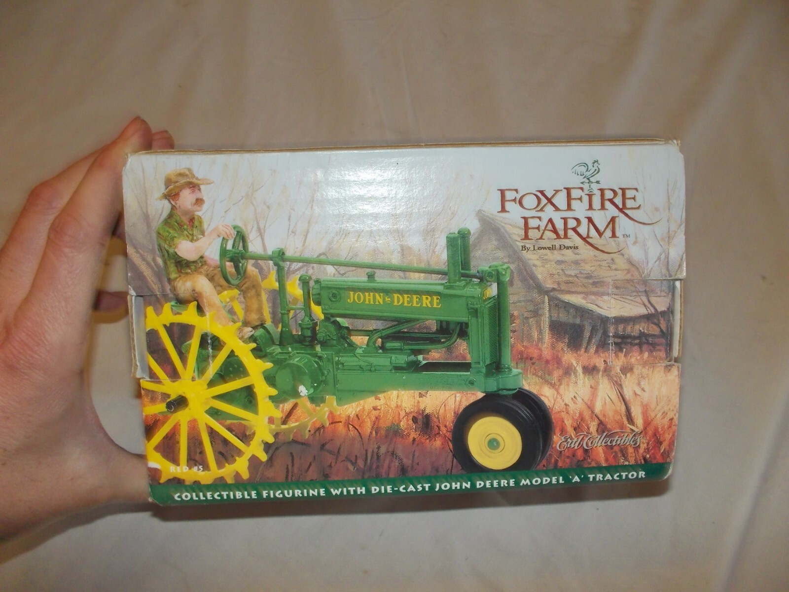 Unstyled John Deere A Tractor w/ fig Foxfire farm JD 1/16 Ertl Co. NIB Box Davis