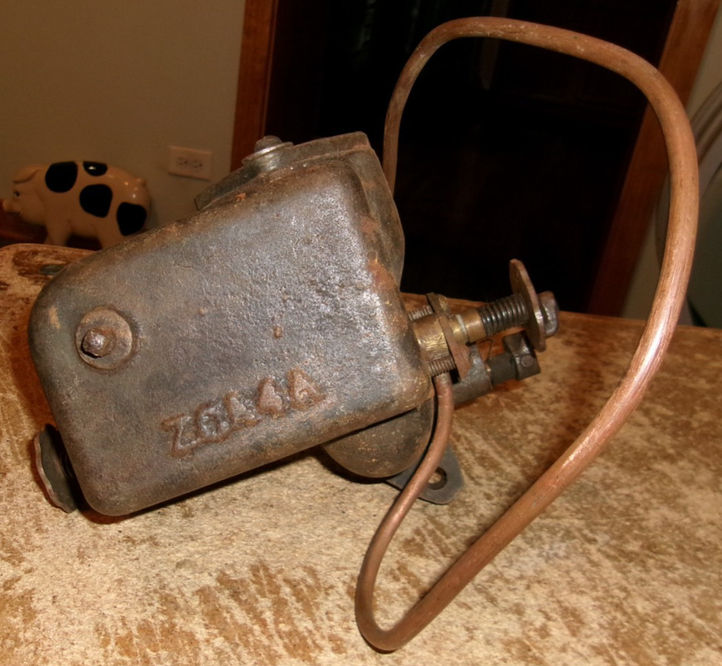 vintage ZCA4A unbranded carburetor for hit + miss engine untested used