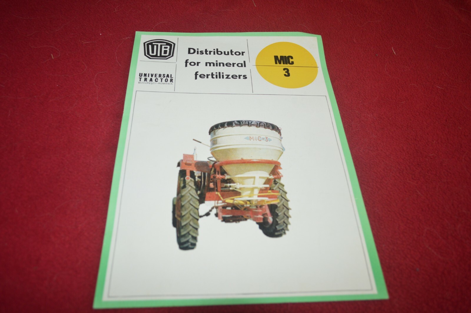 UTB Universal Tractor MIC 3 Fertilizer Spreader Dealer&rsquo;s Brochure FCCA