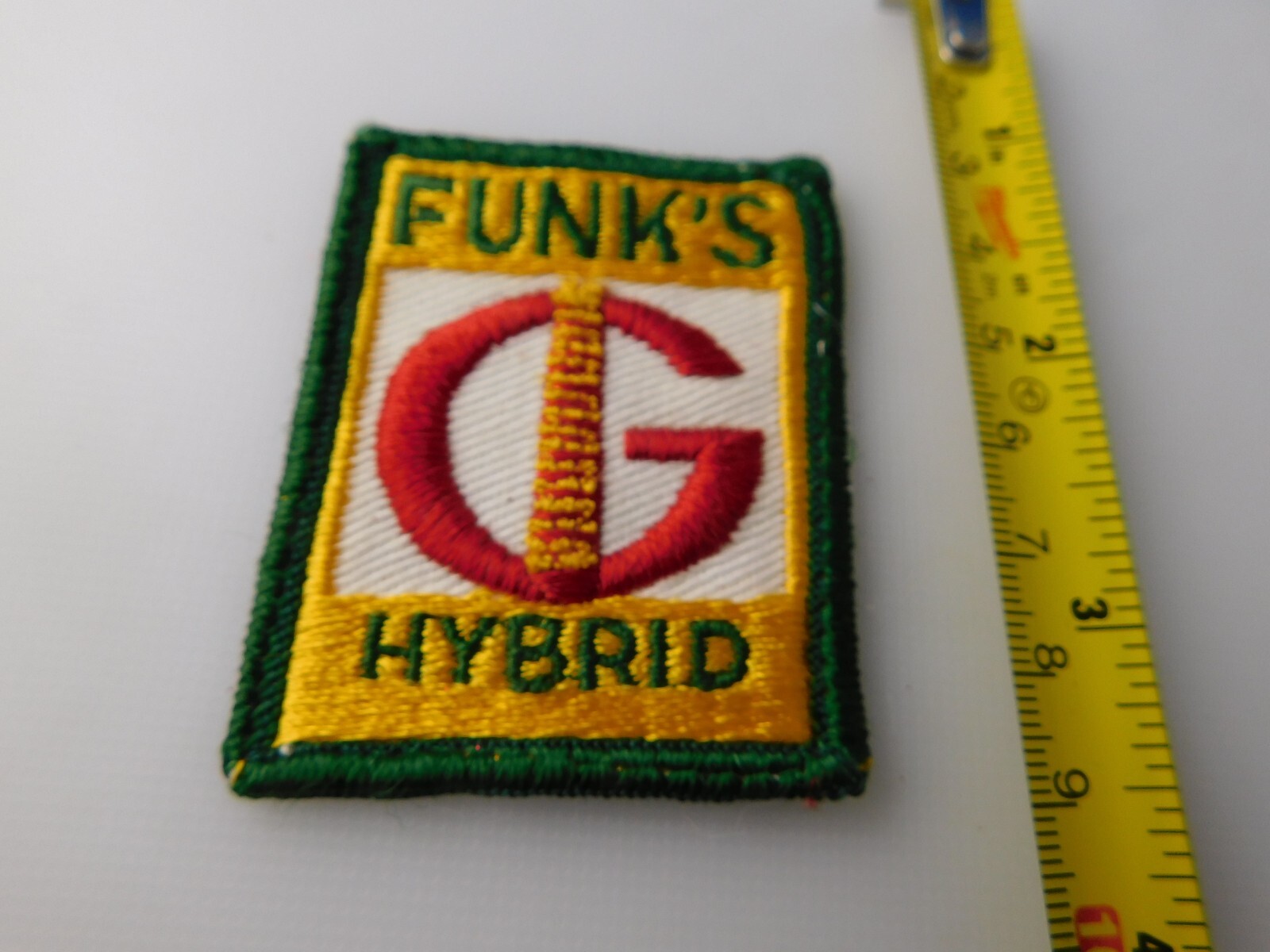 FUNK&rsquo;S HYBIRD CORN SEED VINTAGE PATCH HAT BADGE FARM AGRICULTURE ADVERTISING