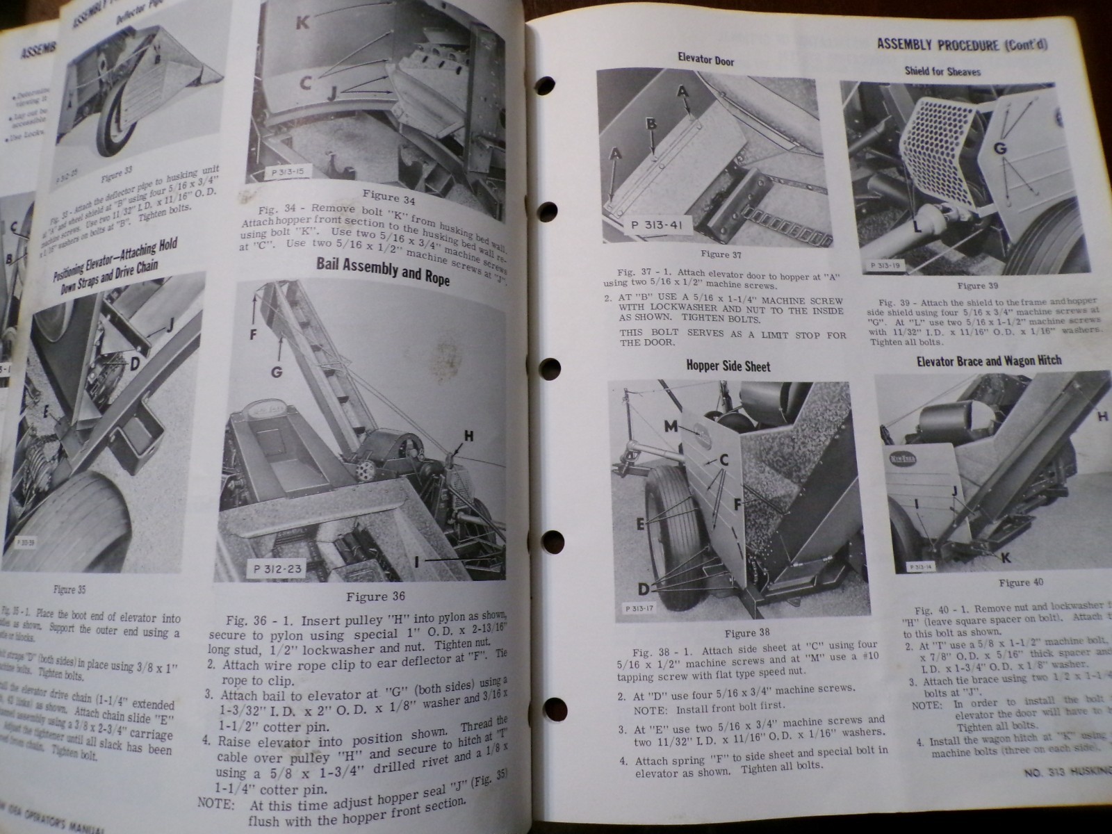 New Idea No 311 & 312 Two-Row Pull-Type Pickers Op&rsquo;s Manual, 313 Husking Unit