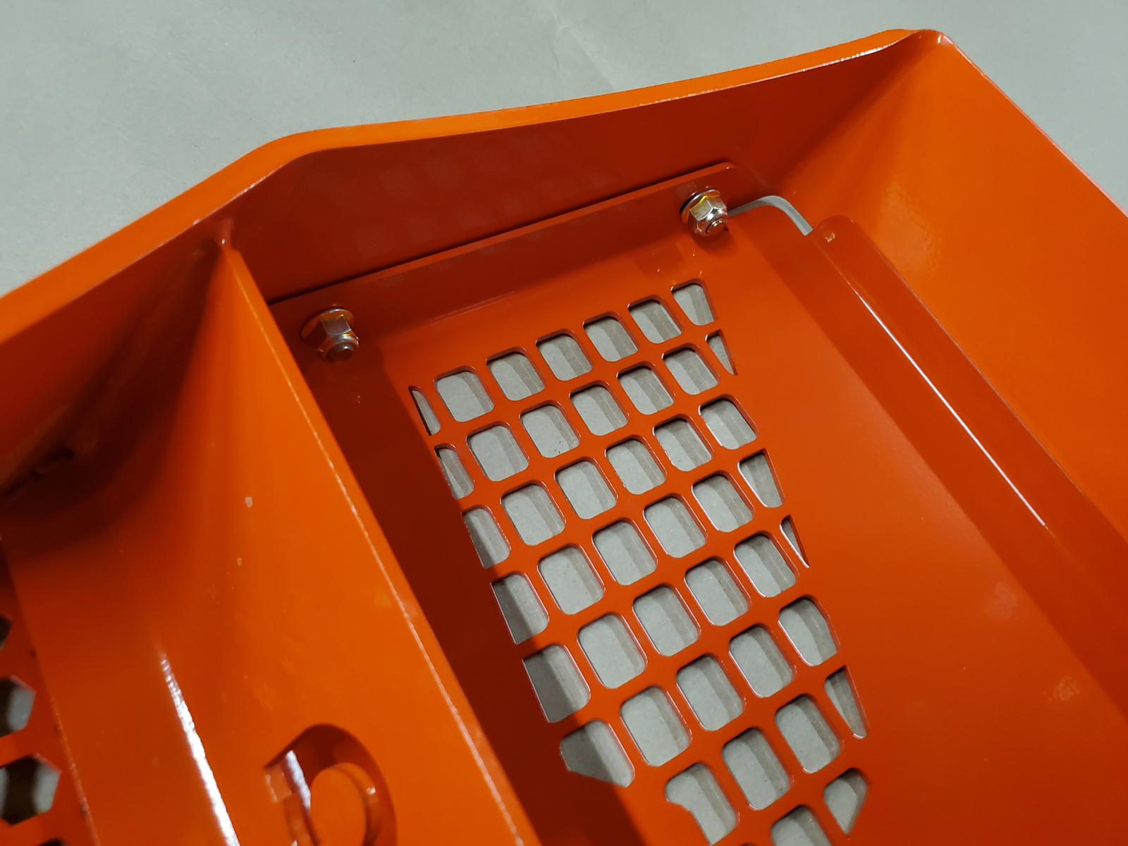 Kubota Grill Guard L2502 L3302 L3902 L4802 & L2501 with LA526 Loader