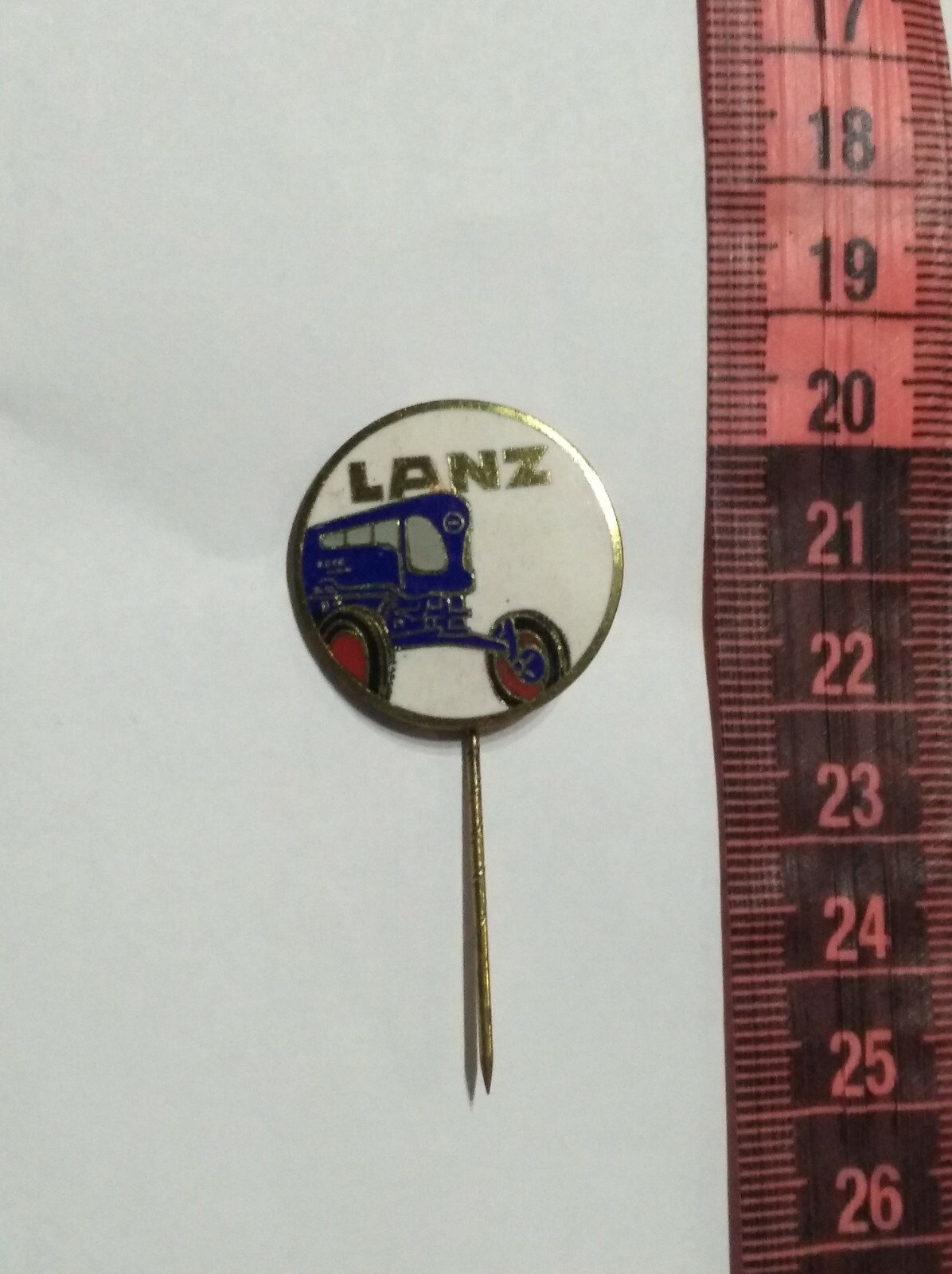 VINTAGE LANZ BULLDOG TRACTOR ENAMELED PIN BADGE – GERMAN MANUFACTURER