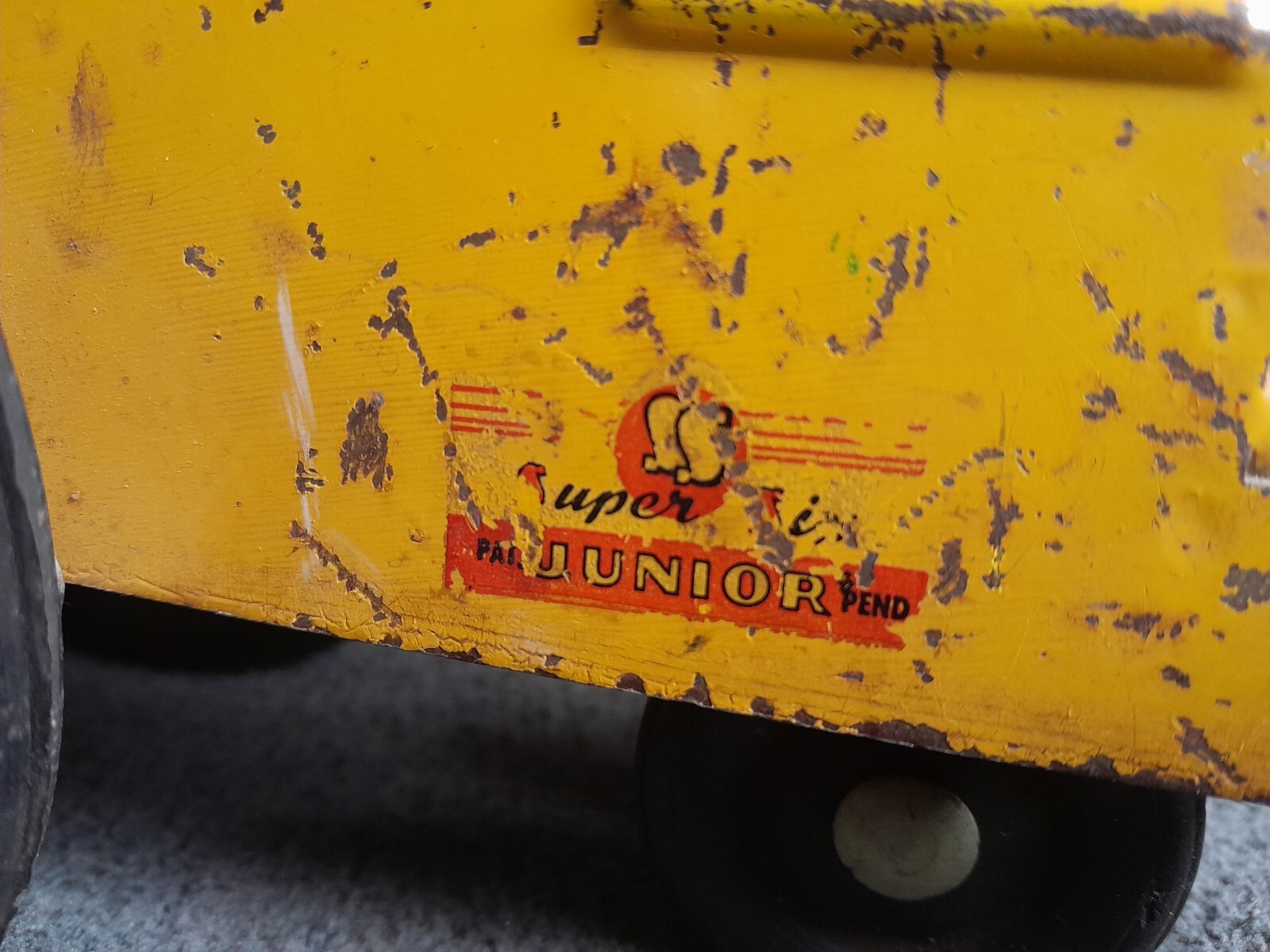 RARE 1946 SS Super Six Junior Pressed Steel Tractor Restorable Piece