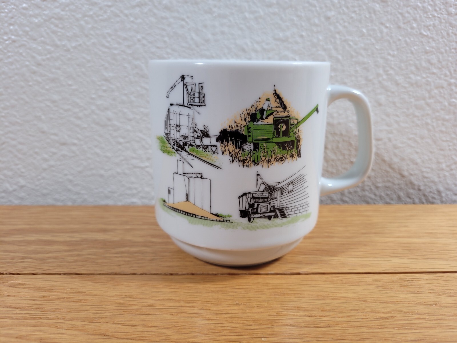 HEART OF IOWA CO-OP Farmers Vintage 1986 Farm Logos Memorabilia Coffee CUP / MUG
