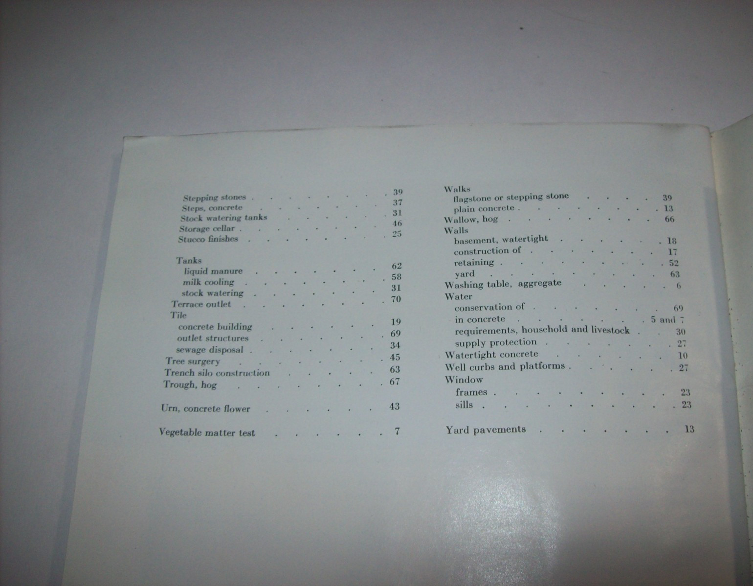 Vintage 1949 HANDBOOK OF CONCRETE FARM CONSTRUCTION, Portland Cement Association