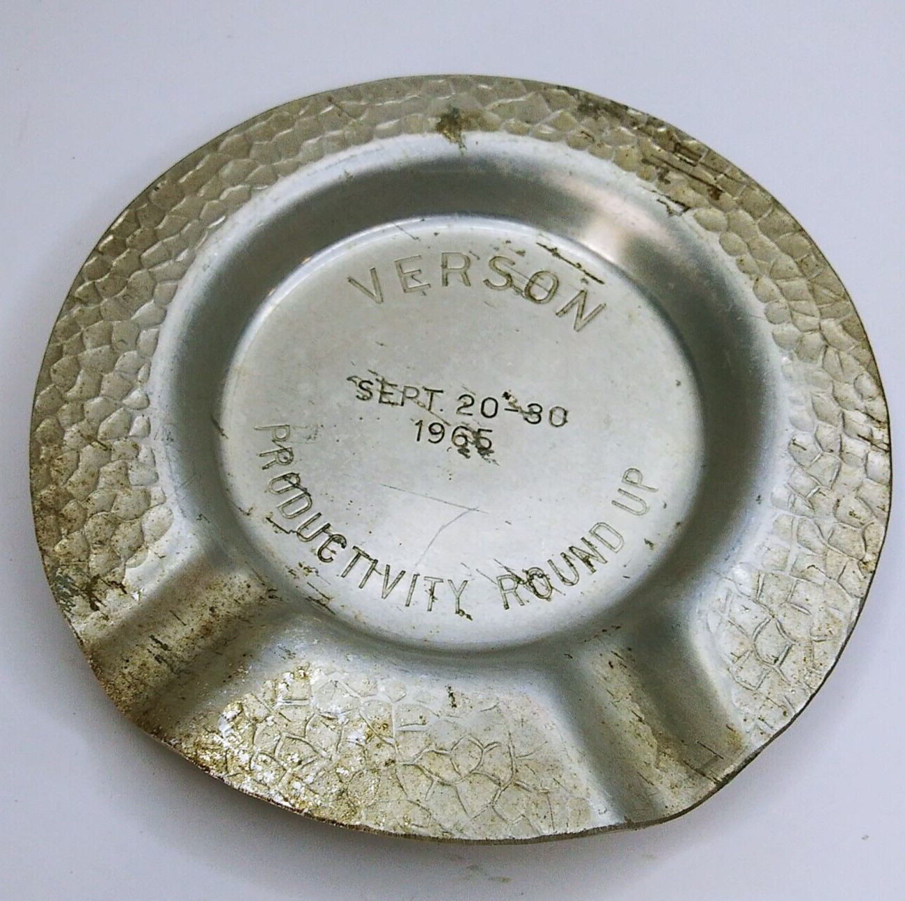 1966 5&Prime; metal advertising Ashtray Verson Productivity Round Up pressed READ