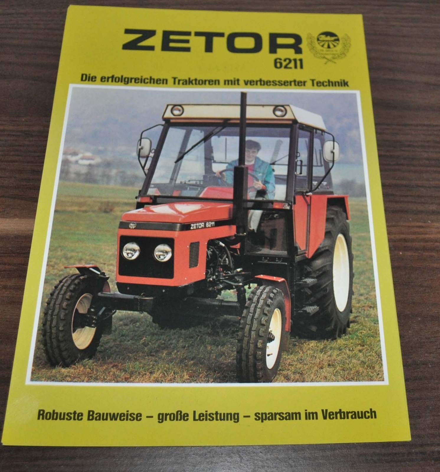 Zetor 6211 Tractor Specification Brochure Prospekt