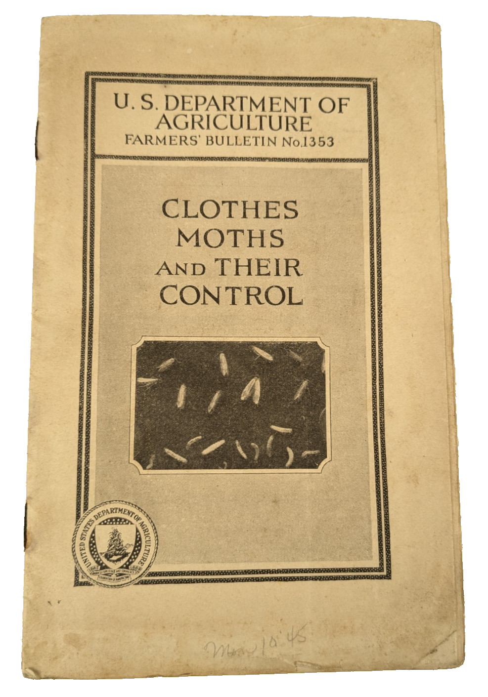 1928 – US Department of Agriculture Farmers Bulletin no. 1353 Cloths Moths – B23