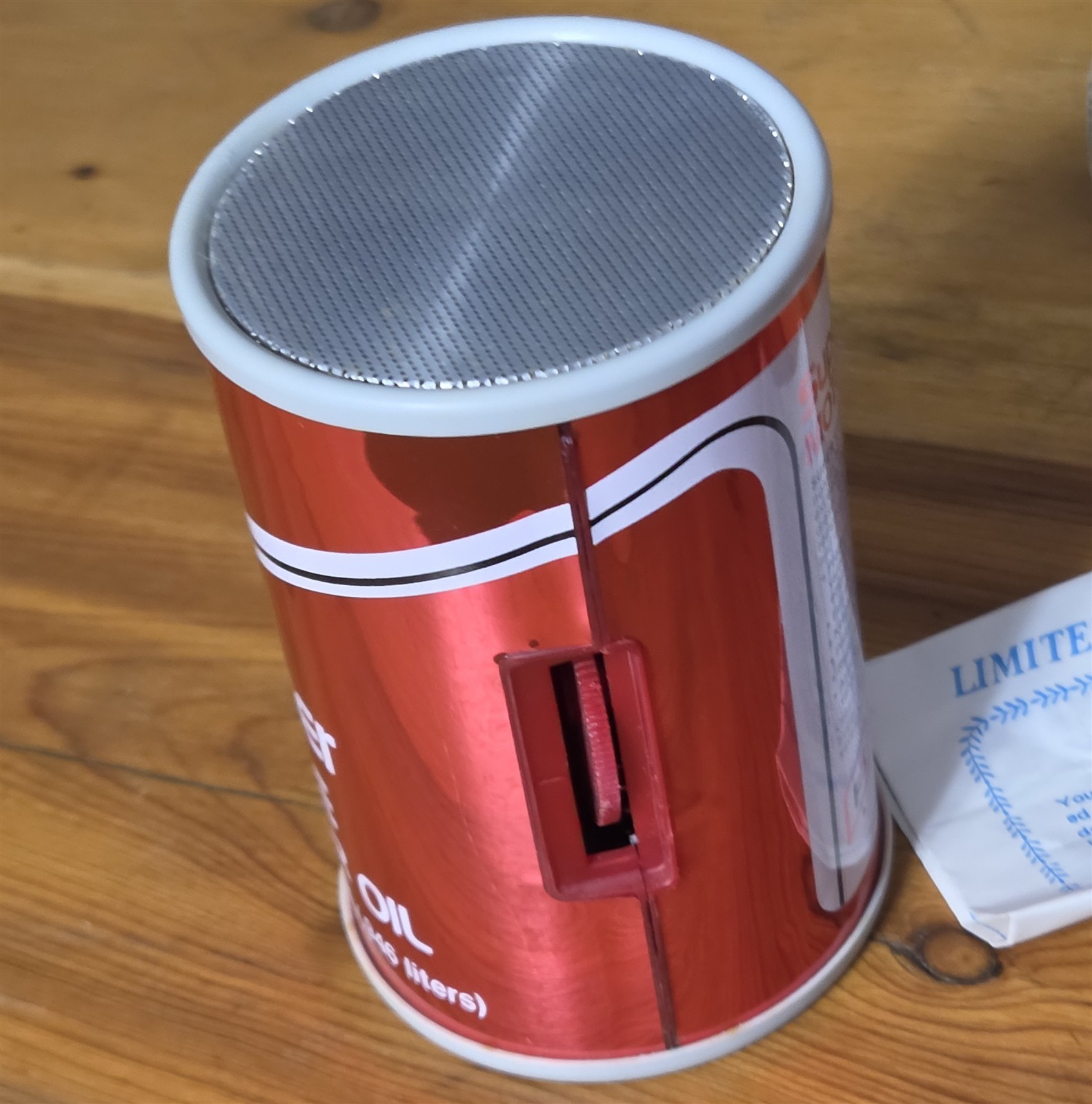 VINTAGE FS NIB SUPER LUBE MOTOR OIL CAN TRANSISTER RADIO TESTED WORKING 5&Prime; TALL