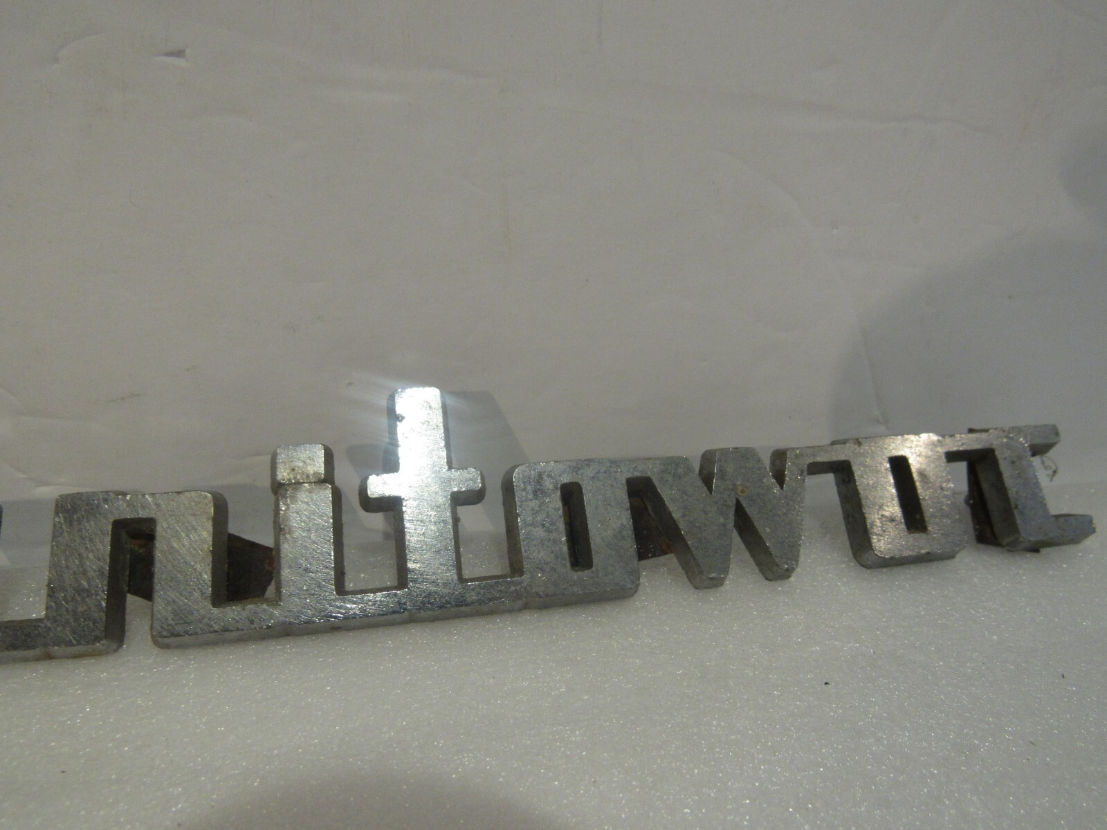 Vintage Manitowoc Chest Freezer Emblem Name Badge Wisconsin Original Metal Deco