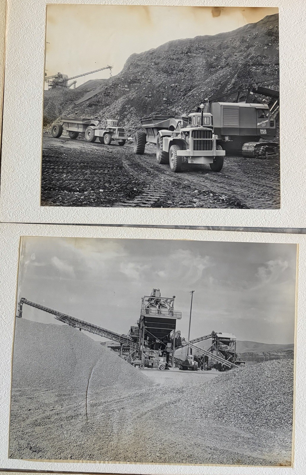 24 VINTAGE PHOTOS MINING INDUSTRIAL SITE MANITOWOC CATERPILLAR EQUIPMENT AT WORK