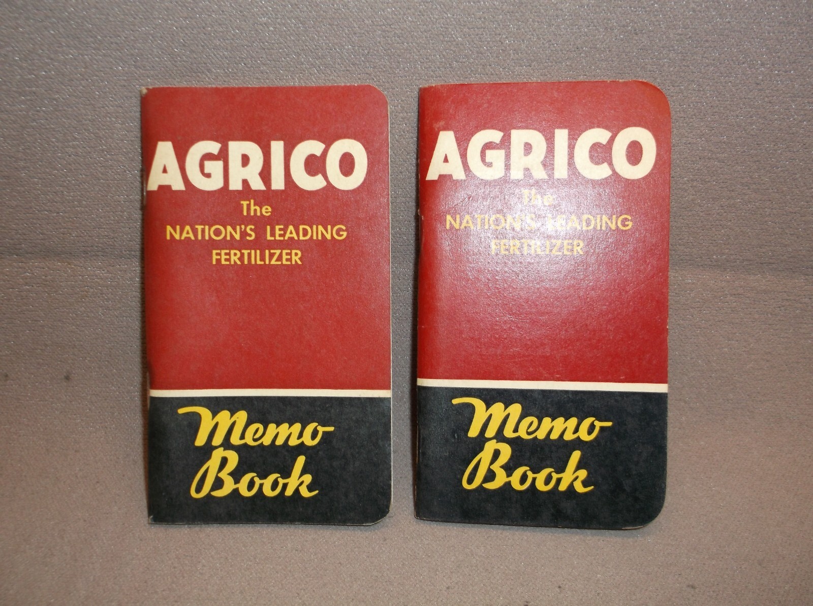 VINTAGE 11 PC FARM LOT AGRICO KELLY SEED ARMOUR AMCO HOG DEKALB BARN PLAQUE