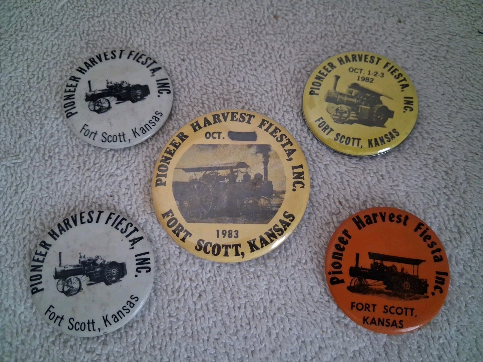 Lot Of 5 Pioneer Harvest Fiesta Inc Fort Scott Kansas KS Pins, Buttons 1982, 83