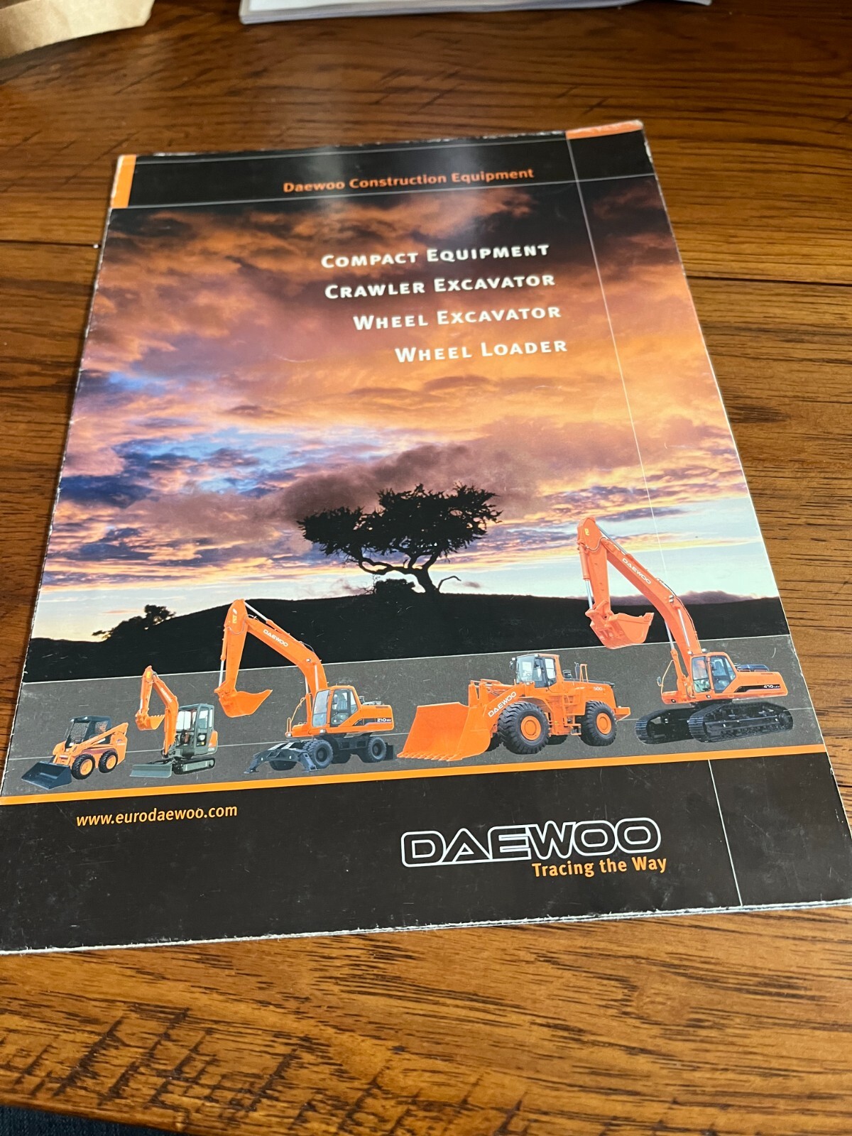 Daewoo Construction Equipment Buyer Guide For 2003 Brochure FCCA