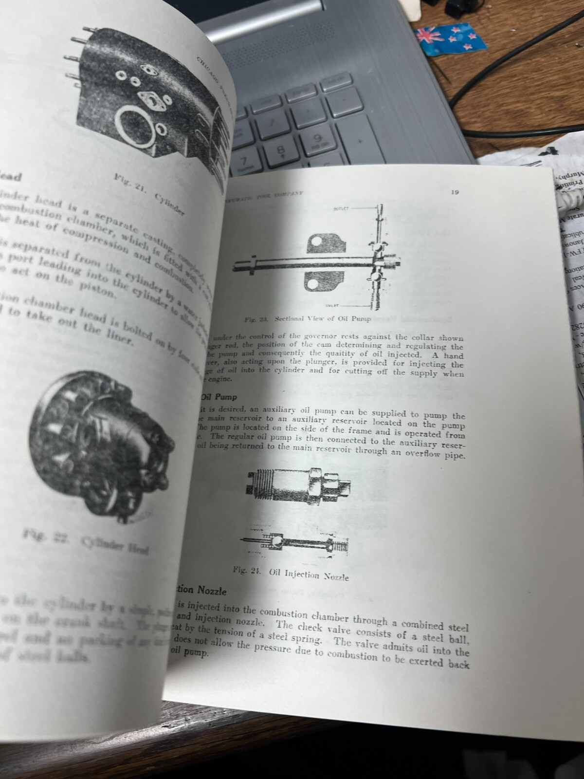 Chicago Pneumatic Giant Semi Diesel oil Engines operating bulletin reprint