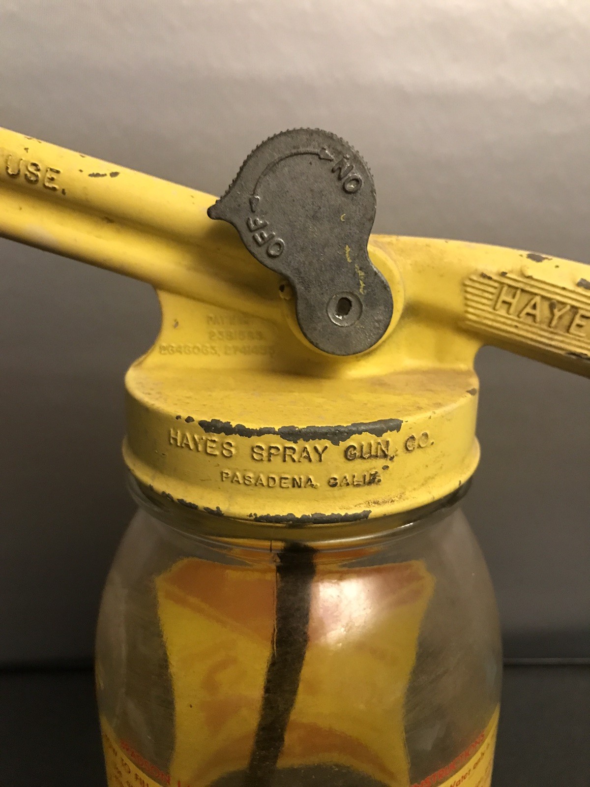 Vintage Bradson Gro-Gun Glass Lawn Sprayer Bottle W/HAYES 6 GAL. Spray Gun Top