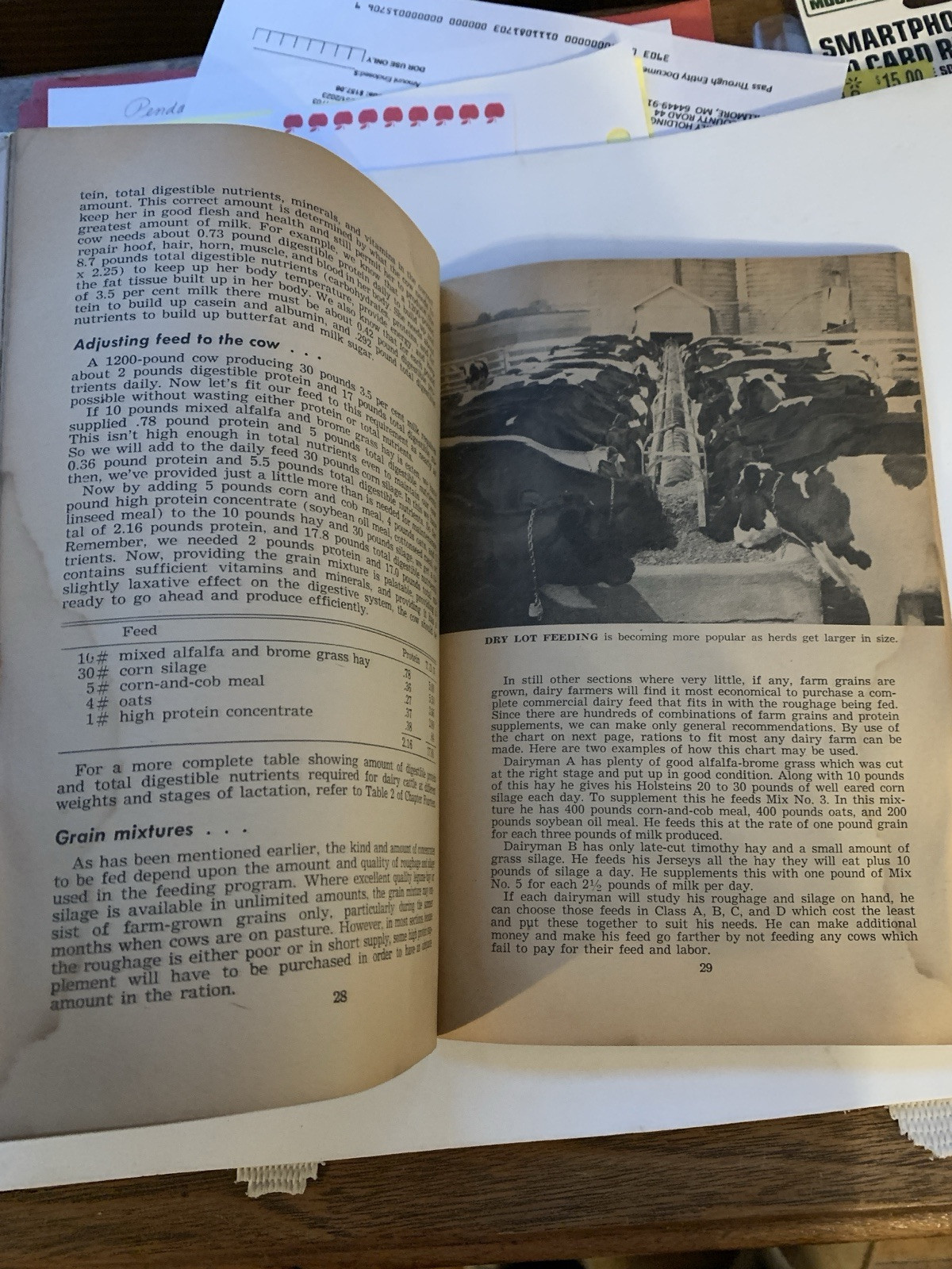 1963 The Hoard&rsquo;s Dairyman Feed Guide Vintage Cattle Poultry Horse Swine Farm