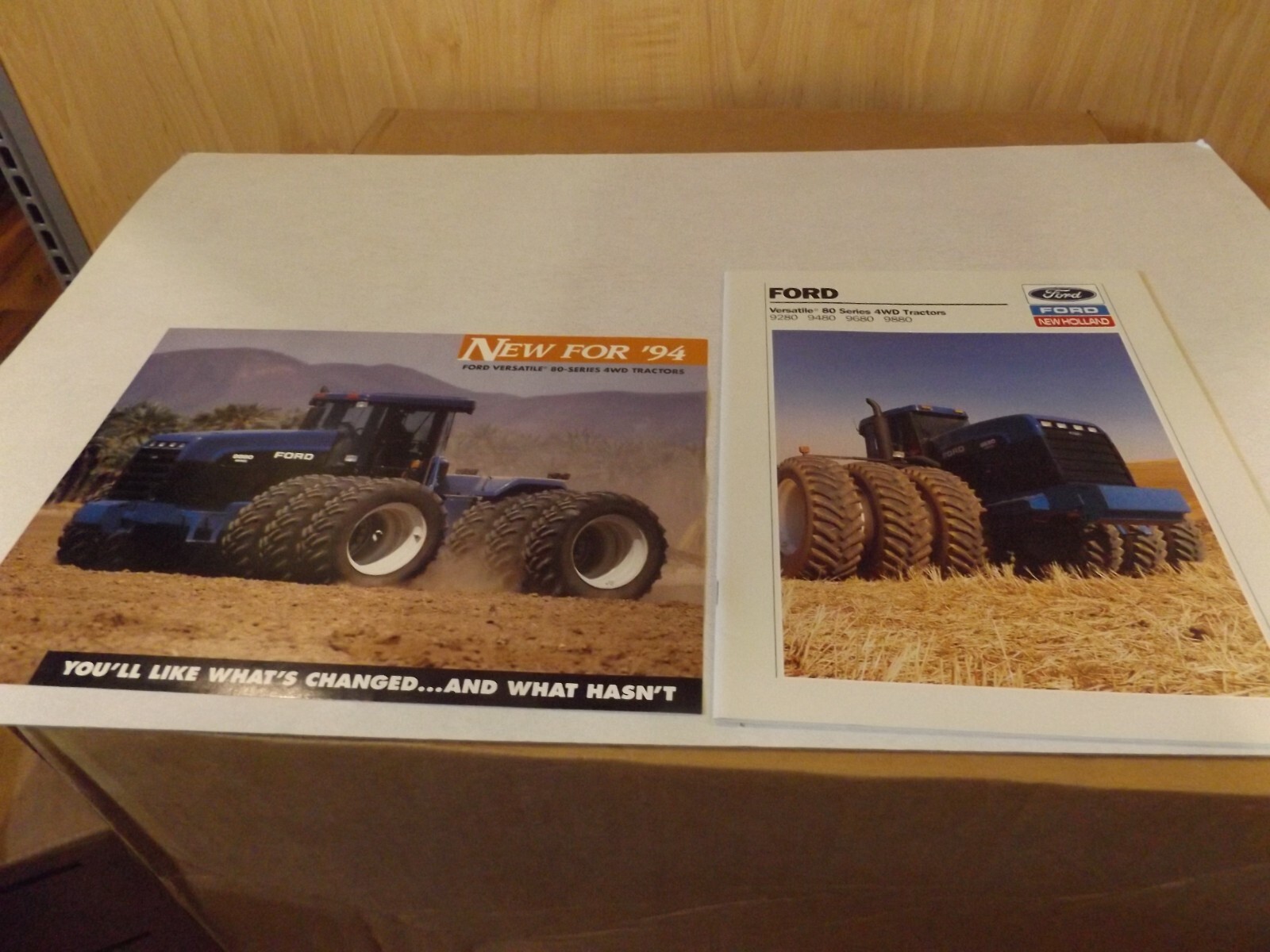 2-pc. FORD NH « NEW FOR 94 » VERSATILE 80 SERIES, LIT # 31928040 1994