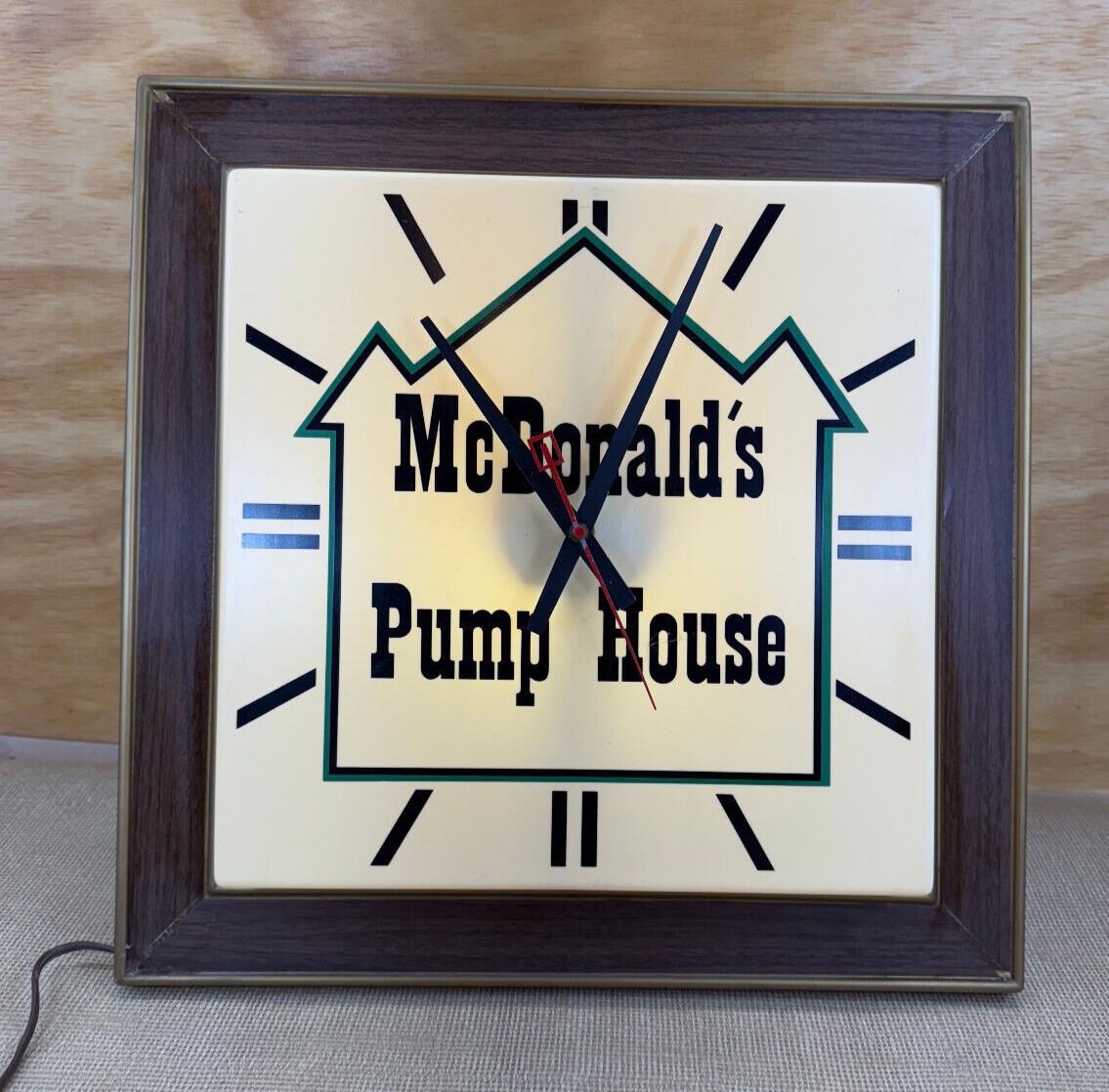 Vtg Plastic Wall Hanging Clock McDonald&rsquo;s Pump House Lights Up WORKING