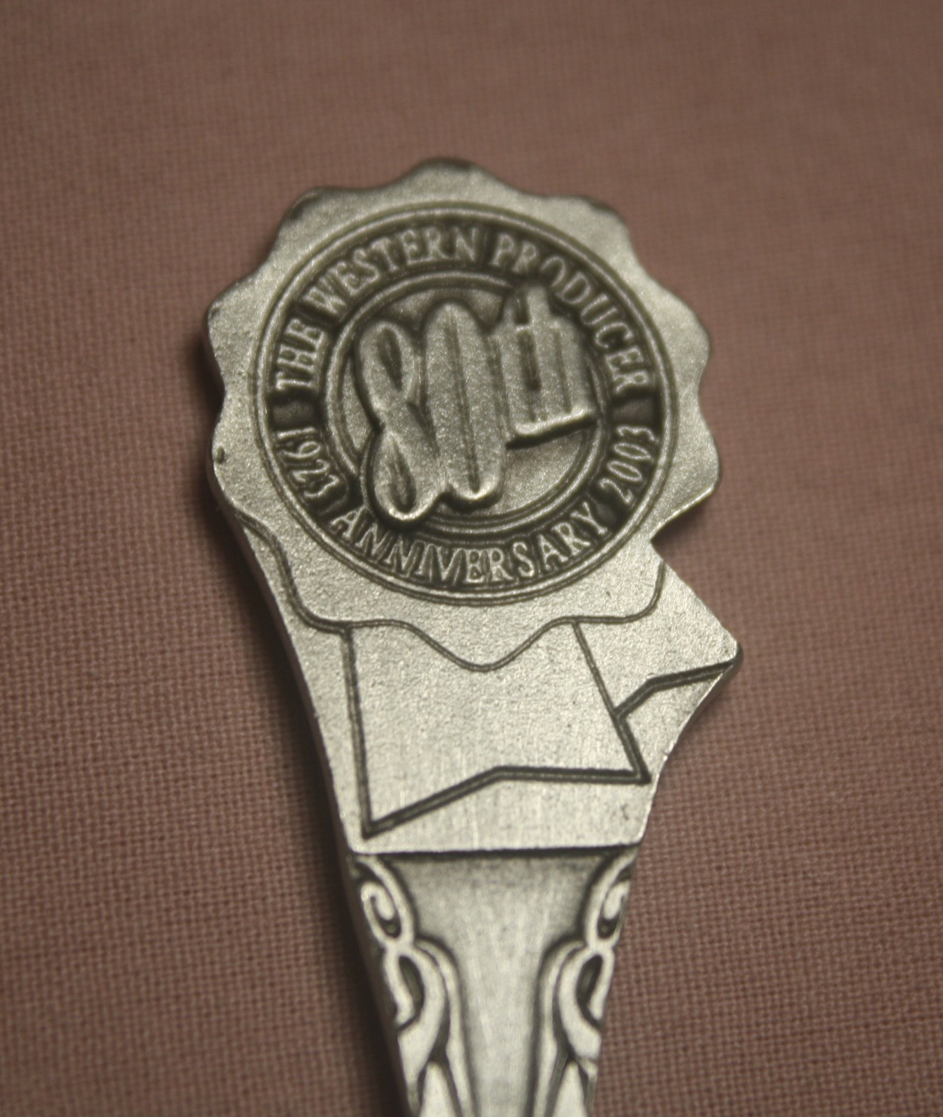 THE WESTERN PRODUCER 80TH ANNIVERSARY 1923-2003 SOUVENIR SPOON PEWTER SP-1563