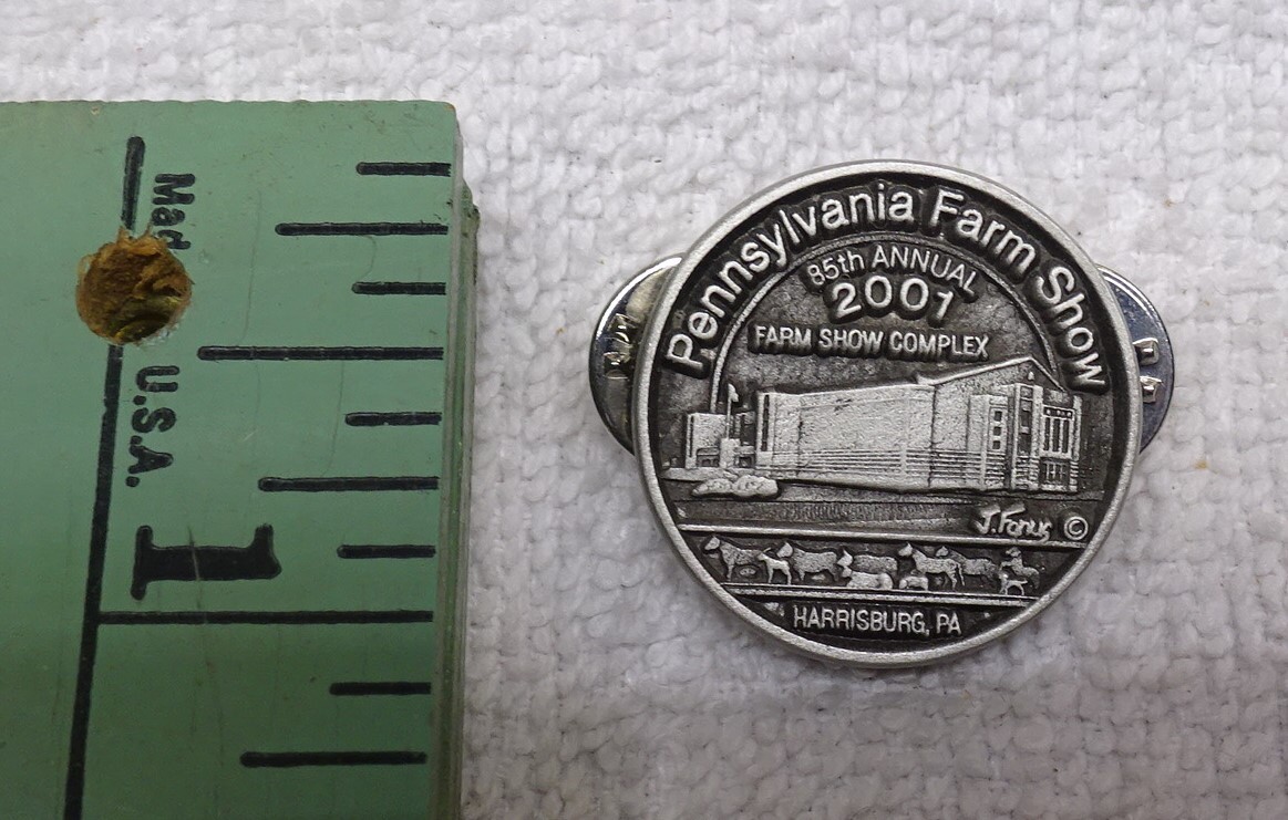 ** RARE – Vintage – 2001 – Pennsylvania FARM SHOW Pinback – only 800 made – NICE