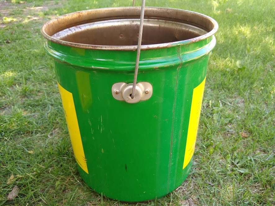 Vintage 1970s Watkins Backrubber Oil 5 gallon metal pail Ronnel insecticide farm