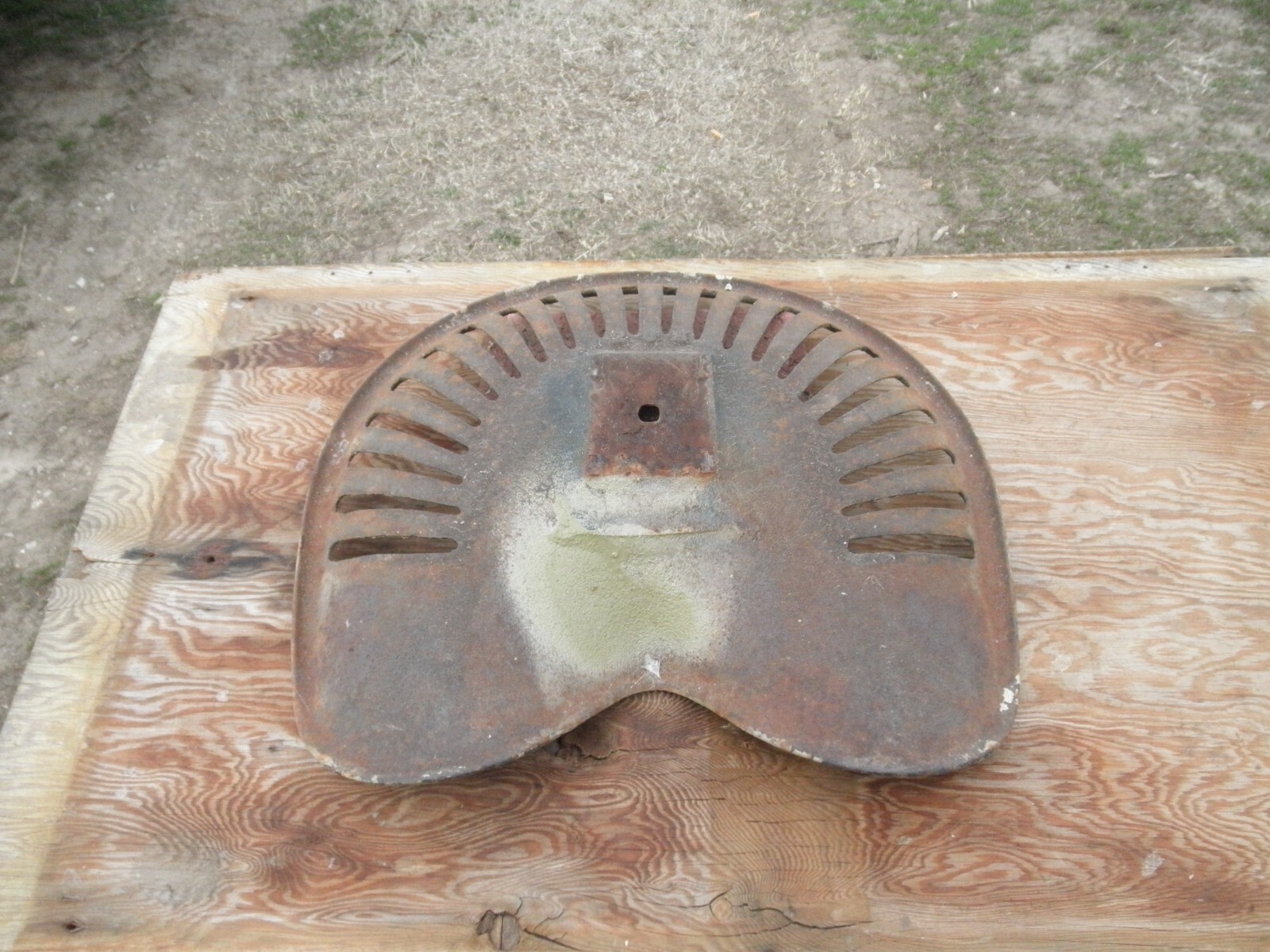Antique Cast Iron Walter A Wood Tractor Horse Drawn Seat Original # 208