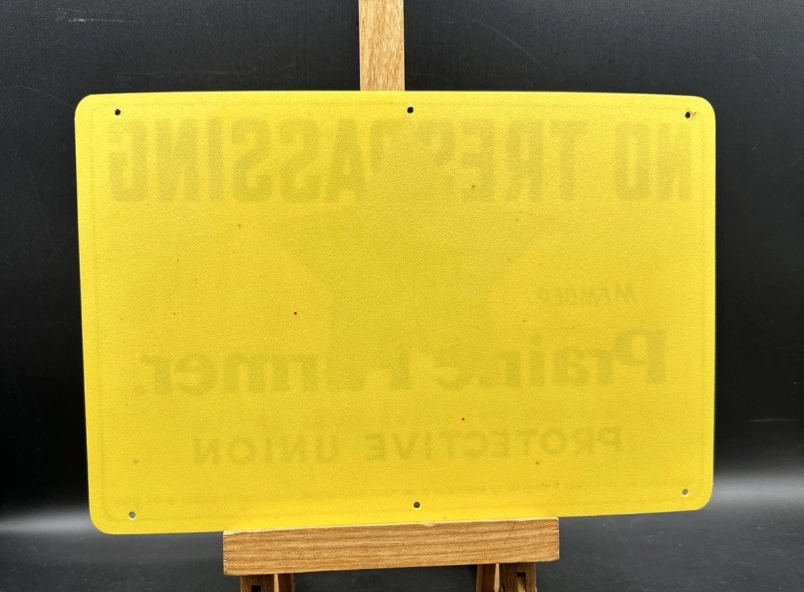 Vintage Prairie Farmer No Trespassing Sign Protective Union Plastic Sign 12&Prime;x8&Prime;
