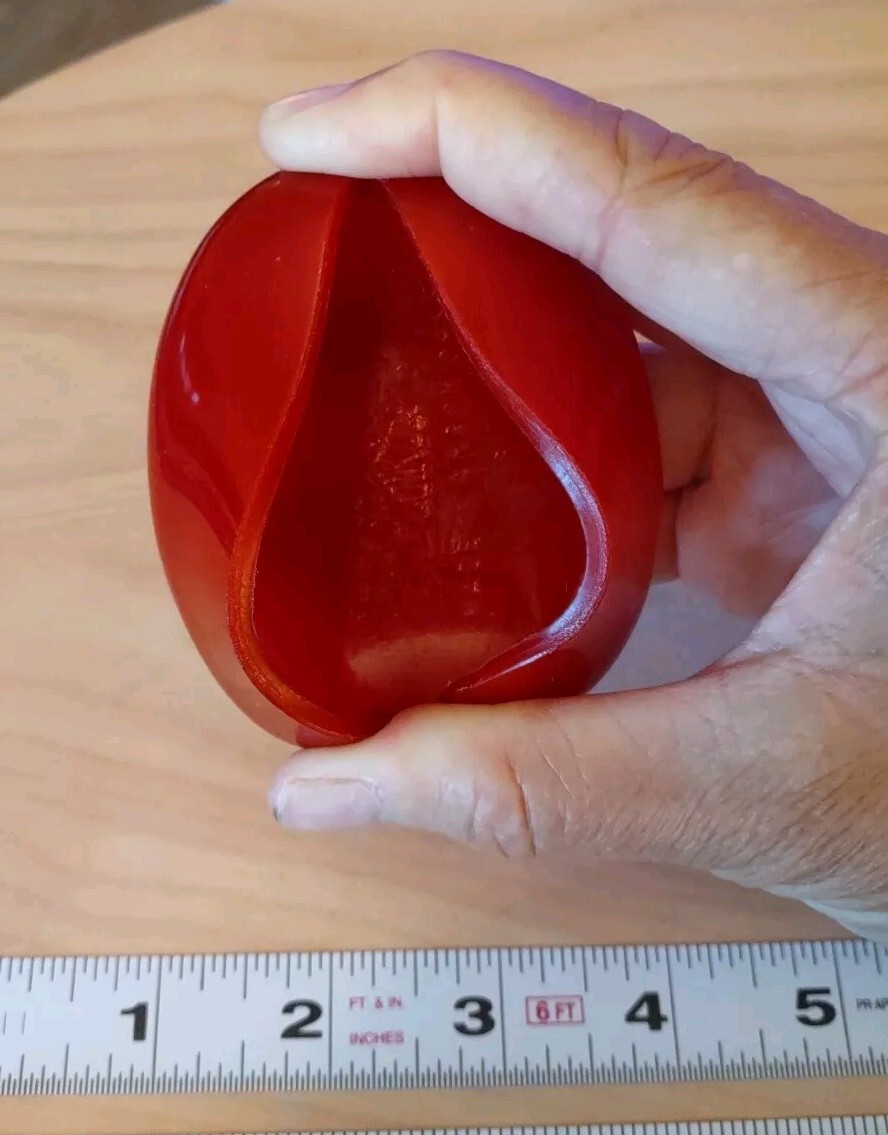 Universal CO-OP ASSN Vintage 1970&rsquo;s Red Oval Vinyl Coin Pouch Lebanon,Wis