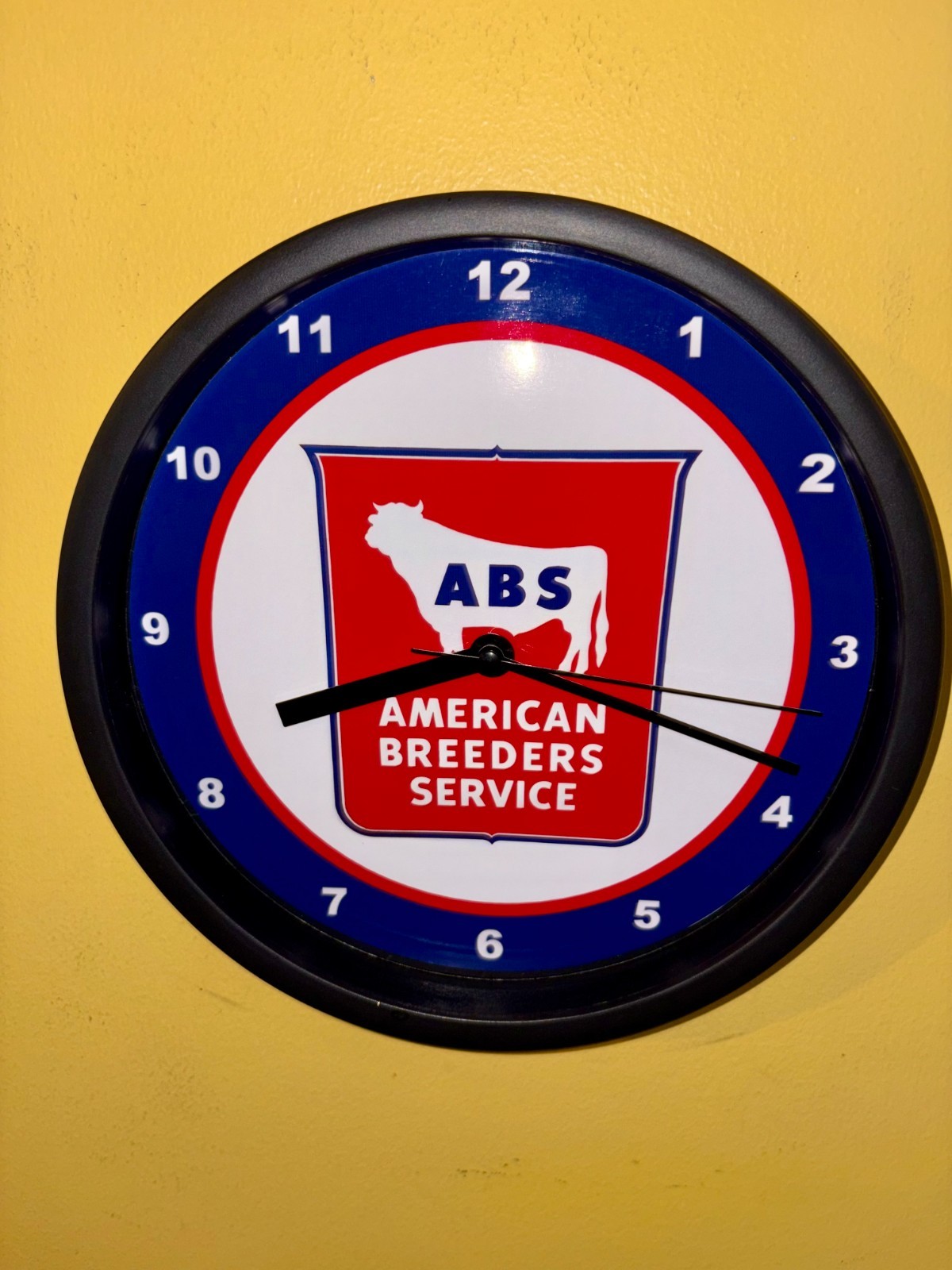 ABS Breeding Service Bull Steer Stud Cow Farmer Farm Barn Livestock Clock Sign