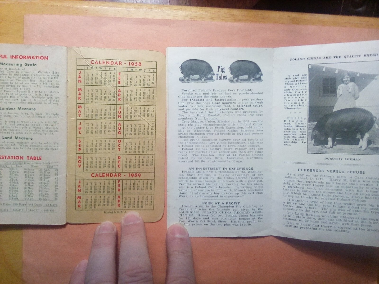 1926 BOYS&rsquo; & GIRLS&rsquo; PIG CLUBS BOOKLET & 1958 ARMOUR FERTILIZERS BOOKLET
