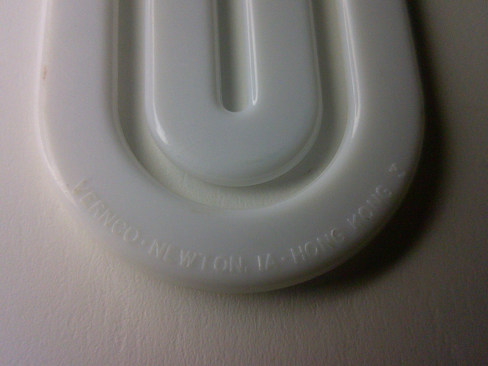 Burgener services Only, Ill 2 large plastic paper clips in excellent cond. Z150