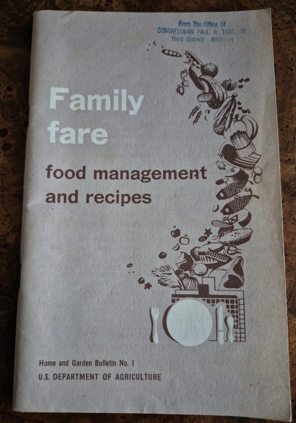 Vintage 1960 Family Fare Food Management and Recipes US Dept Agriculture Todd