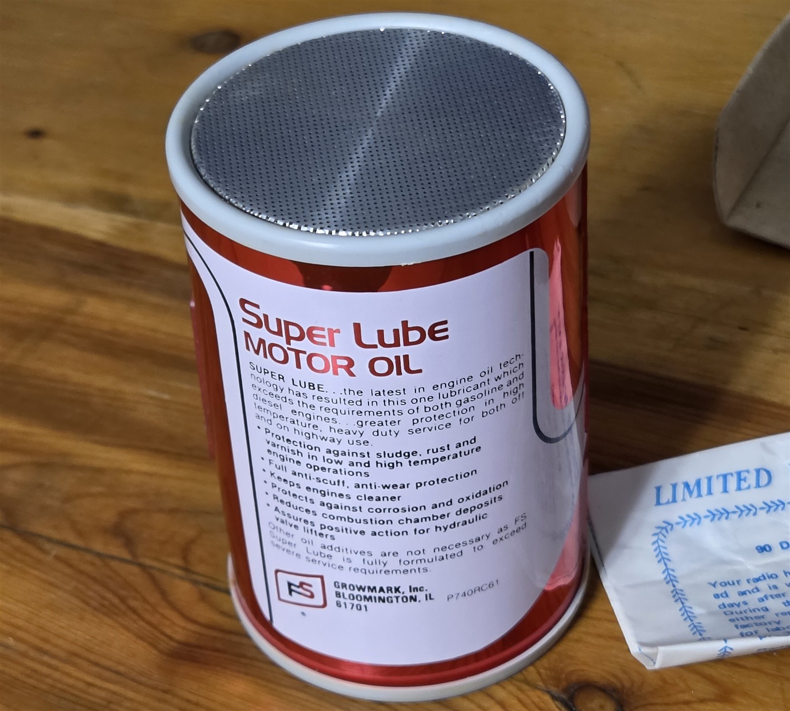 VINTAGE FS NIB SUPER LUBE MOTOR OIL CAN TRANSISTER RADIO TESTED WORKING 5&Prime; TALL