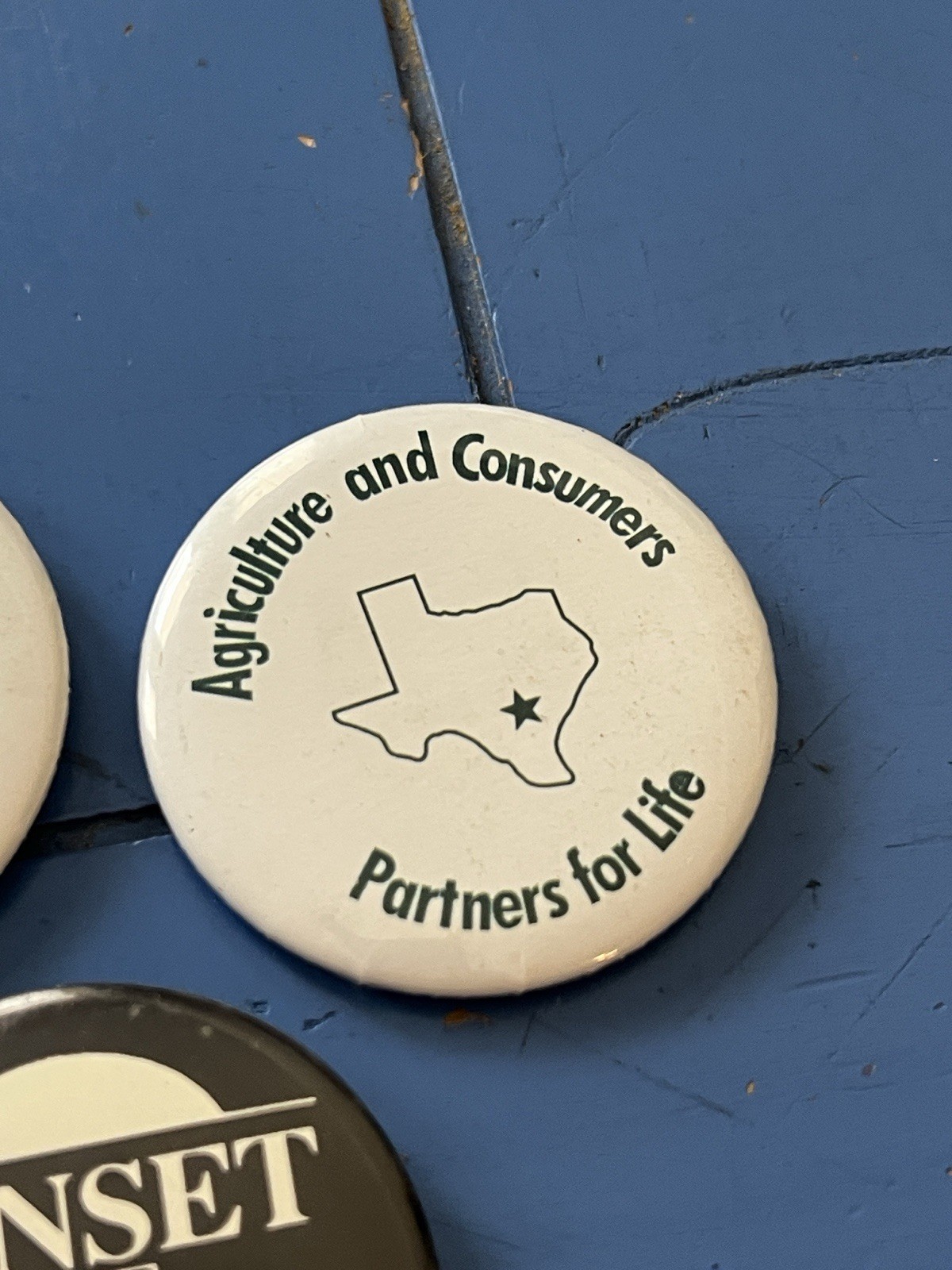 Vintage Agriculture & Farming Buttons