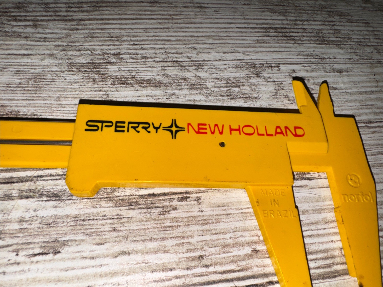 Vintage Sperry New Holland Sliding Caliper Plastic 1985 Winter Fix