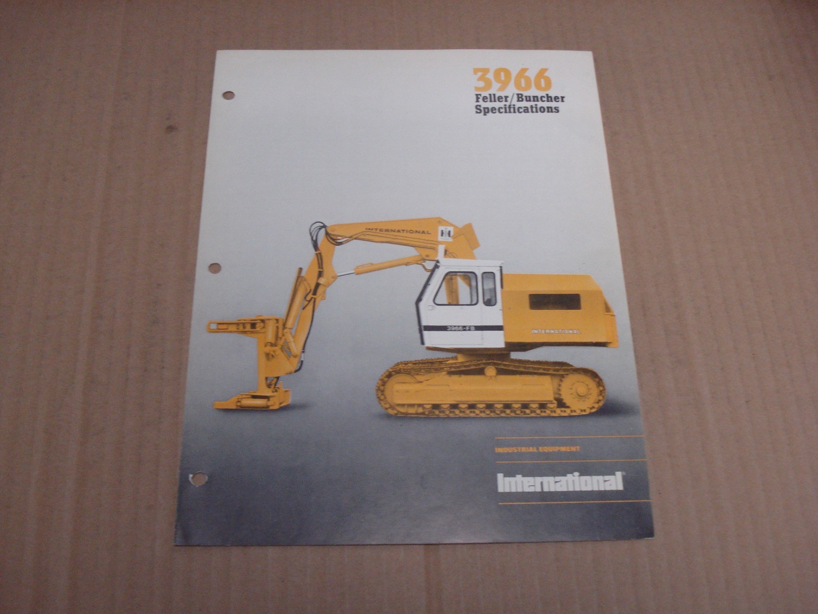 International 3966 Feller/Buncher Specifications Brochure