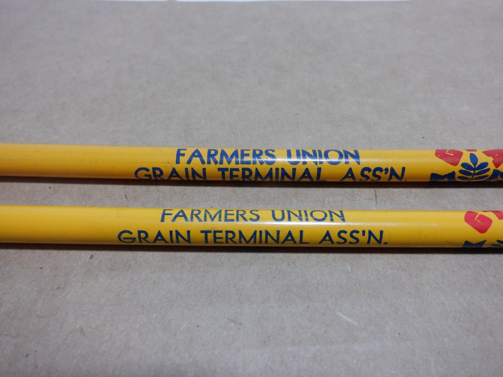 VINTAGE FARMERS UNION GRAIN TERMINAL ASS&rsquo;N GTA PENCILS DIFFERENT UNSHARPENED NOS